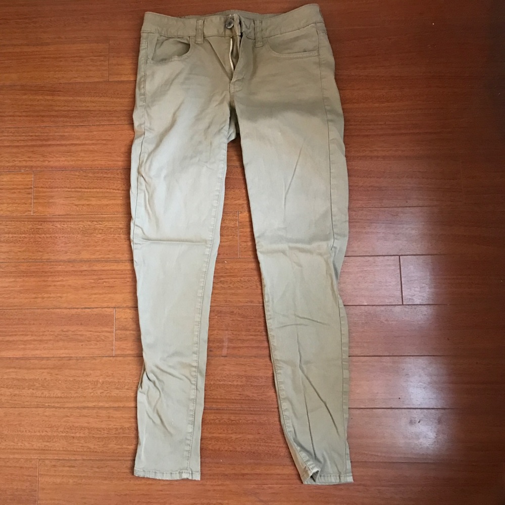 American Eagle Khaki Jeggings
