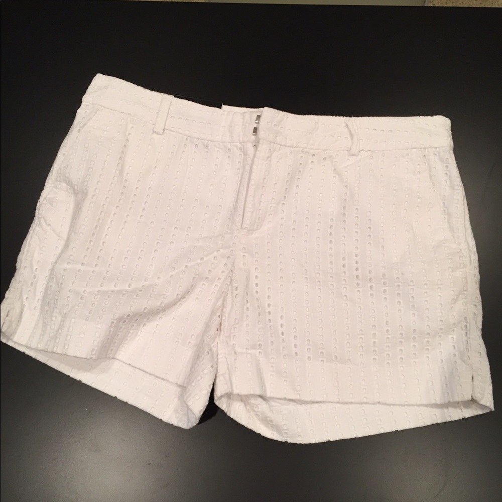 NEW WITH TAGS!! Banana Republic White Shorts