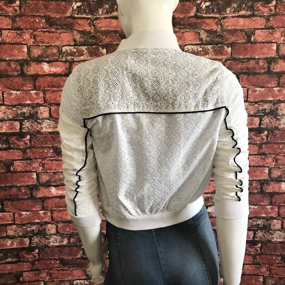💰SOLD💰NEW Free People Eyelet Track Jacket - Picture 5 of 7