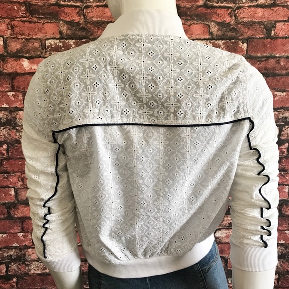 💰SOLD💰NEW Free People Eyelet Track Jacket - Picture 6 of 7