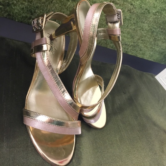 Metallic Gold Heel with Slanted Strap-B1 - Picture 2 of 5