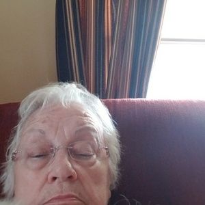 Meet your Posher, Janet