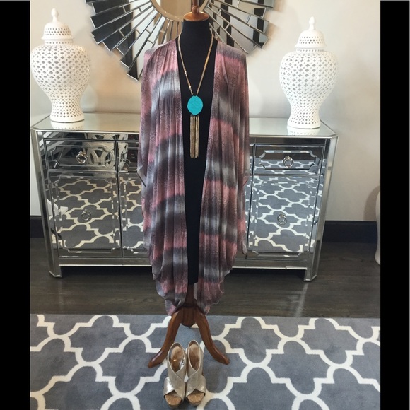 Firm Flash Sale🔥🔥Alexis Kimono - Picture 6 of 6