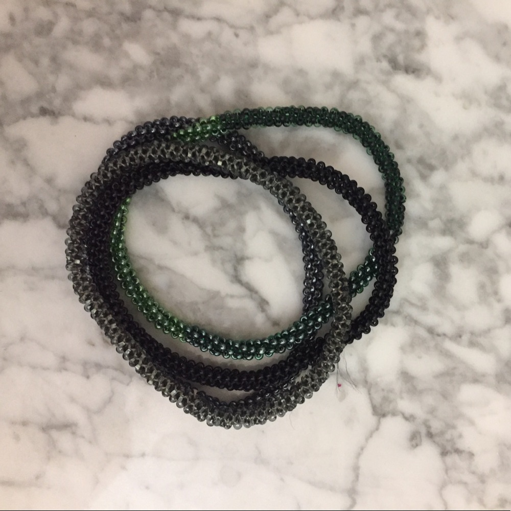 Set of 4 bracelets