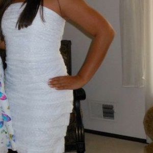 White Dress Size 10, worn once. Great for graduate