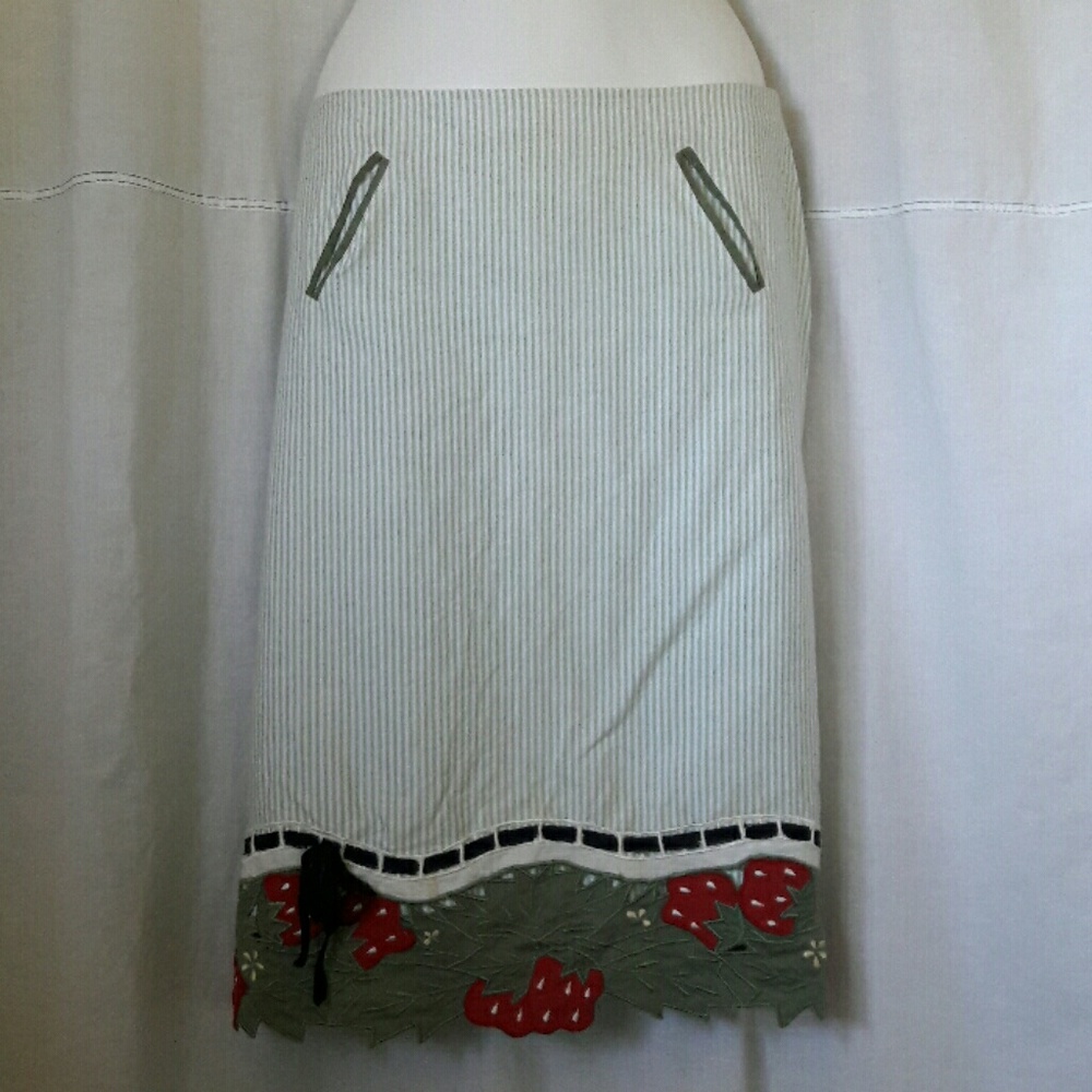 Anthropologie Strawberry skirt by SNAK-size 4
