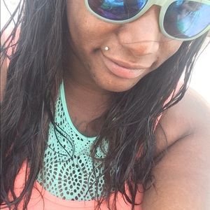 Meet your Posher, Danielle