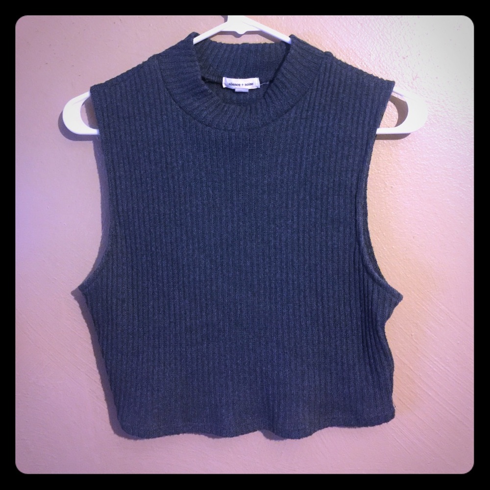 Urban outfitters crop top