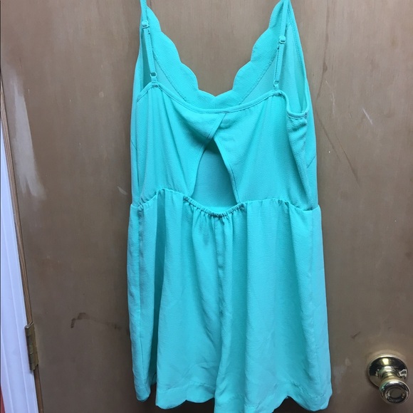 Sea foam green romper - Picture 3 of 4