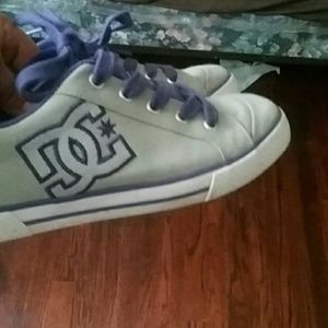 DC tennis shoes