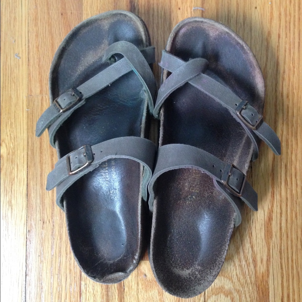 Women's size 7 (Euro 38) Mayari style Birkenstocks