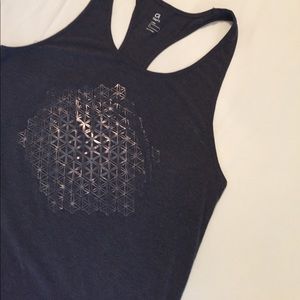 GapFit metallic geo design tank