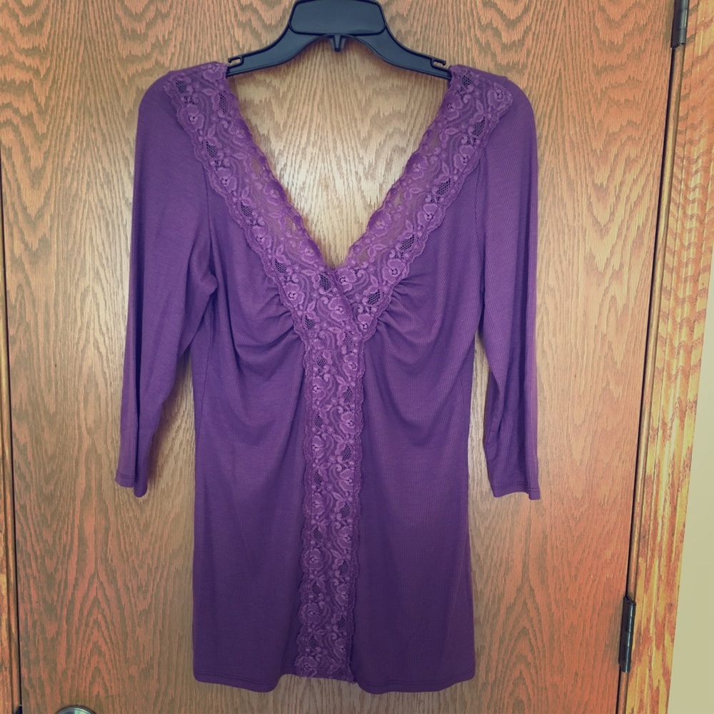 Lace VNeck Top