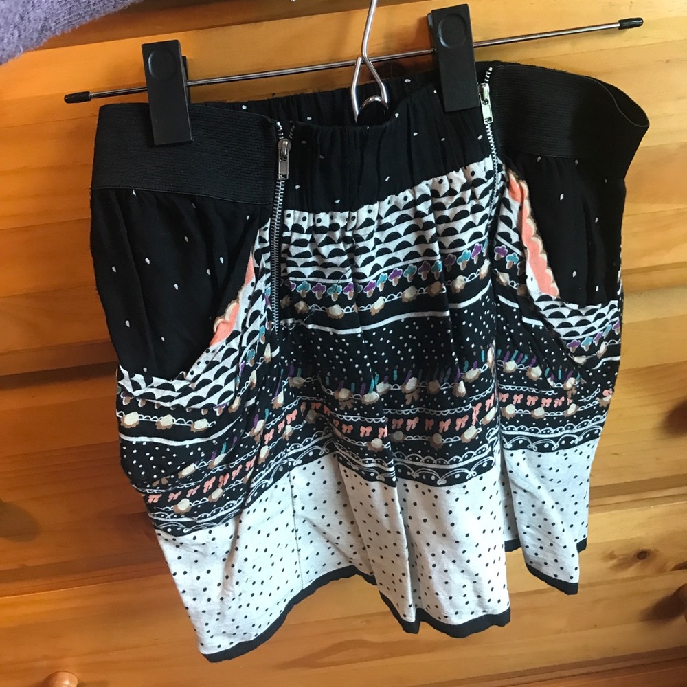 Black patterned skirt
