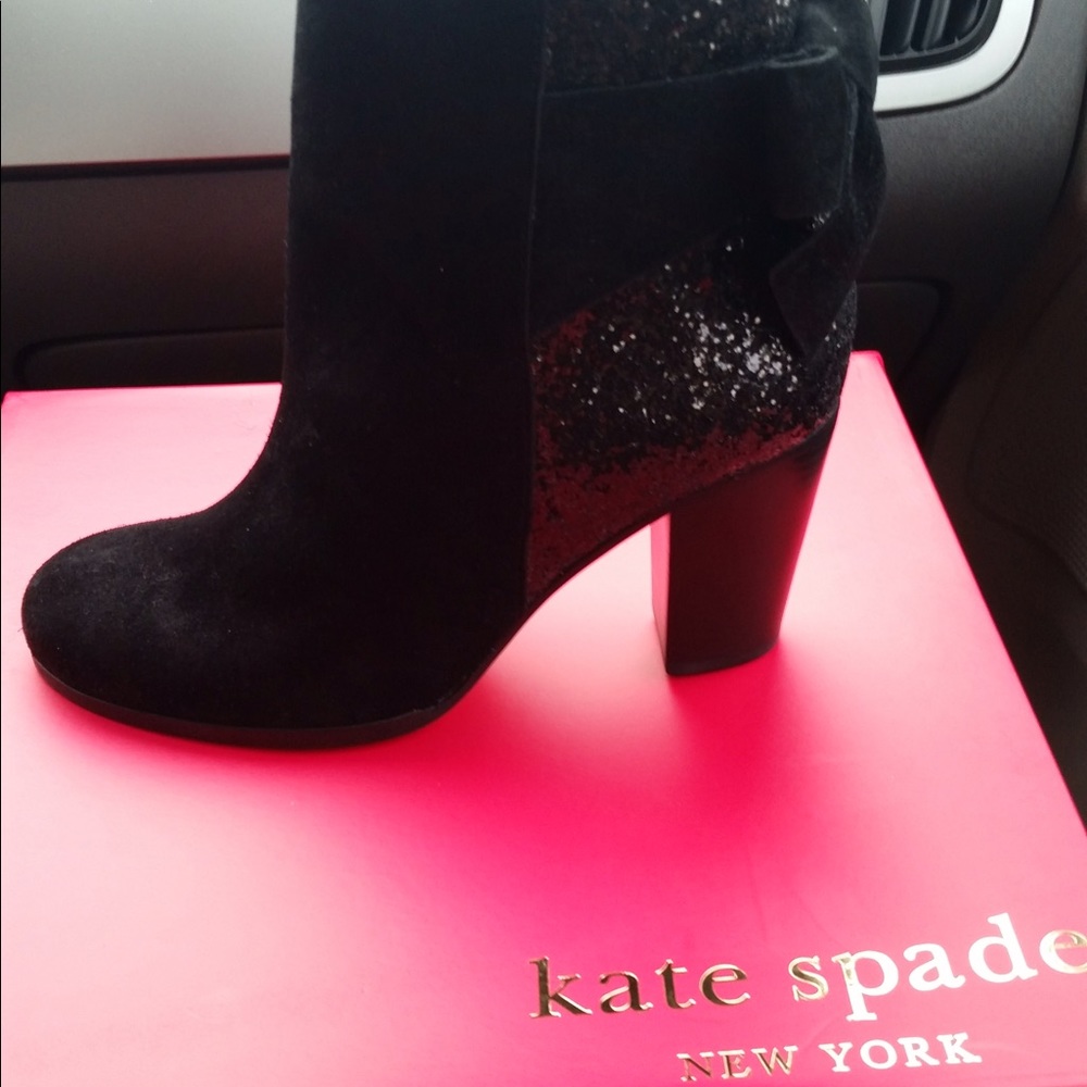 Kate spade booties! SOLD***