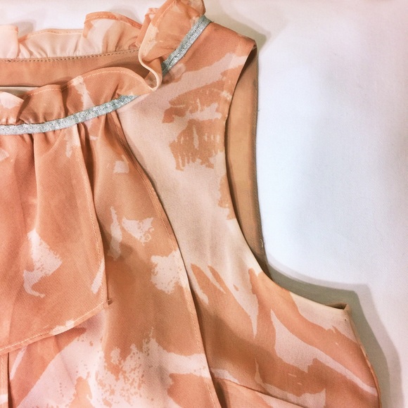 NWOT | ❌⭕️❌⭕️| Loft Printed Ruffle Blouse - Picture 2 of 5