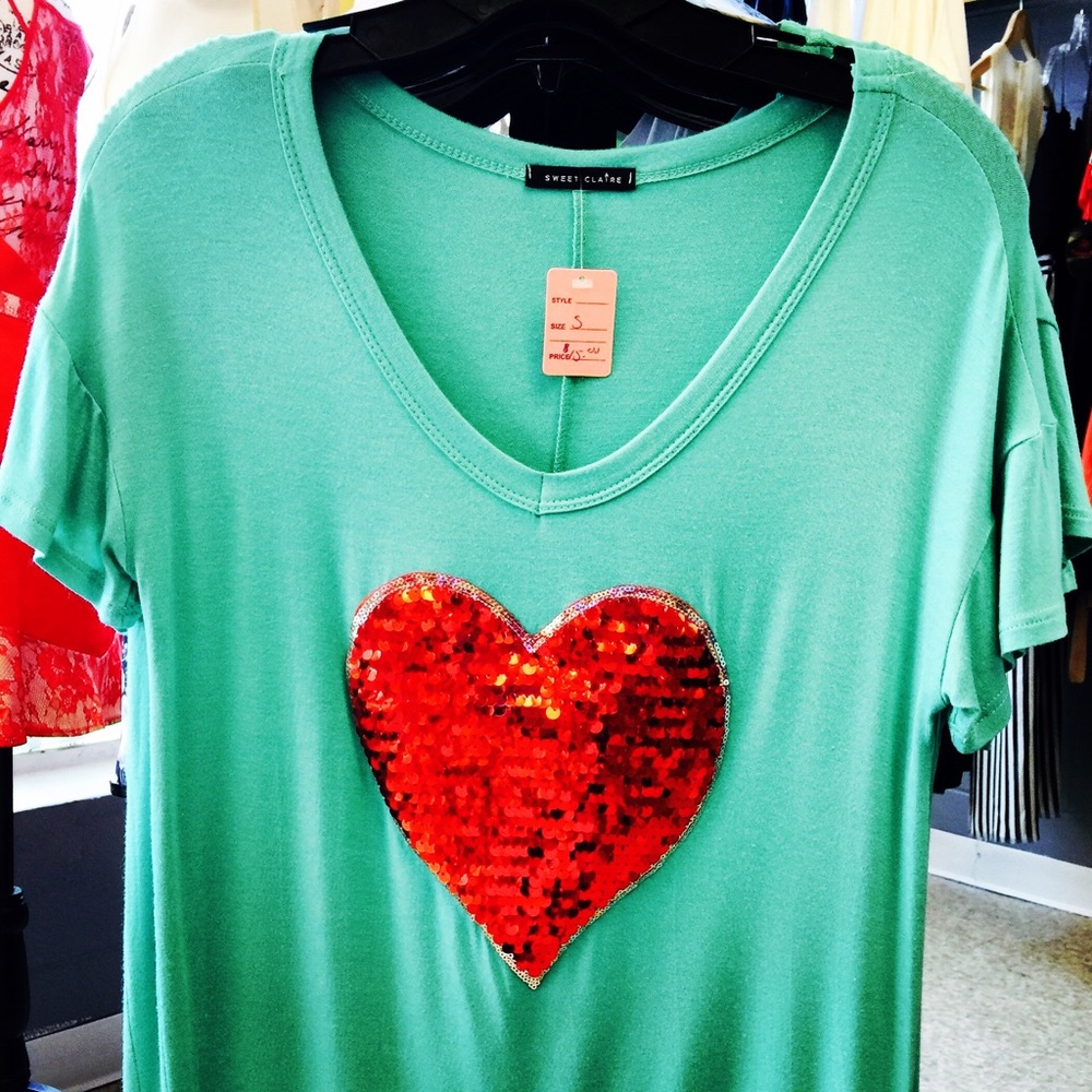 Heart sequin tee - Picture 2 of 2