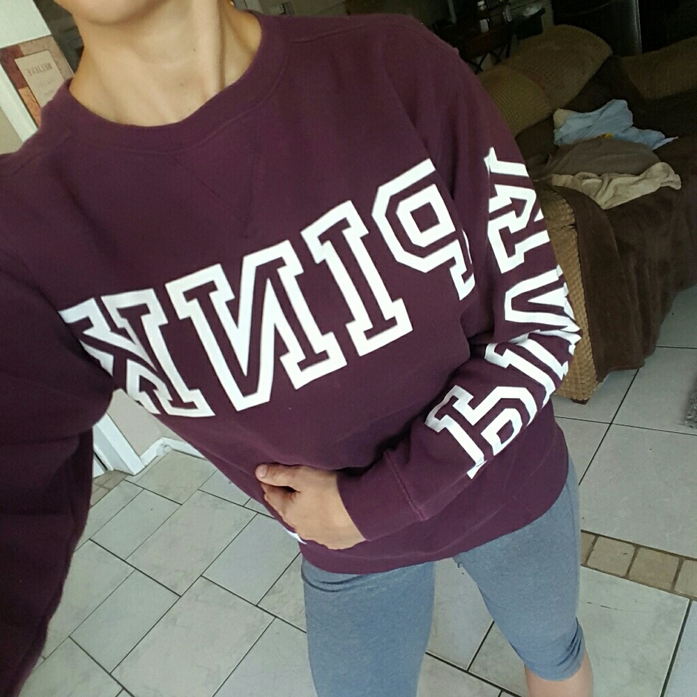 GUC, vs pink logo crew