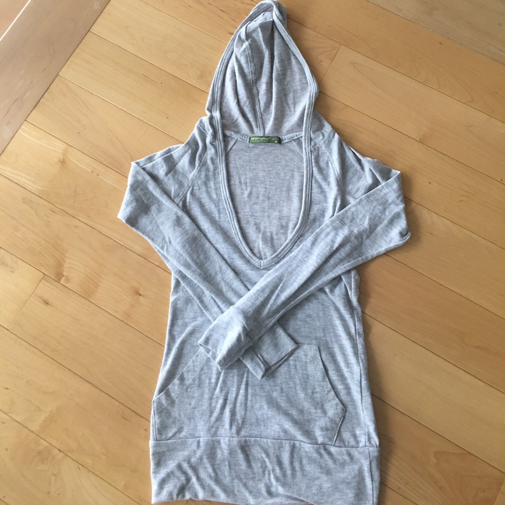 alternative earth long sleeve pullover small