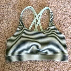 New GAP sports bra. Size Med