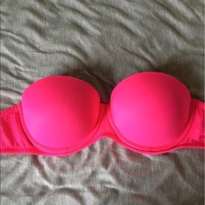 VS Strapless Push Up (straps included)