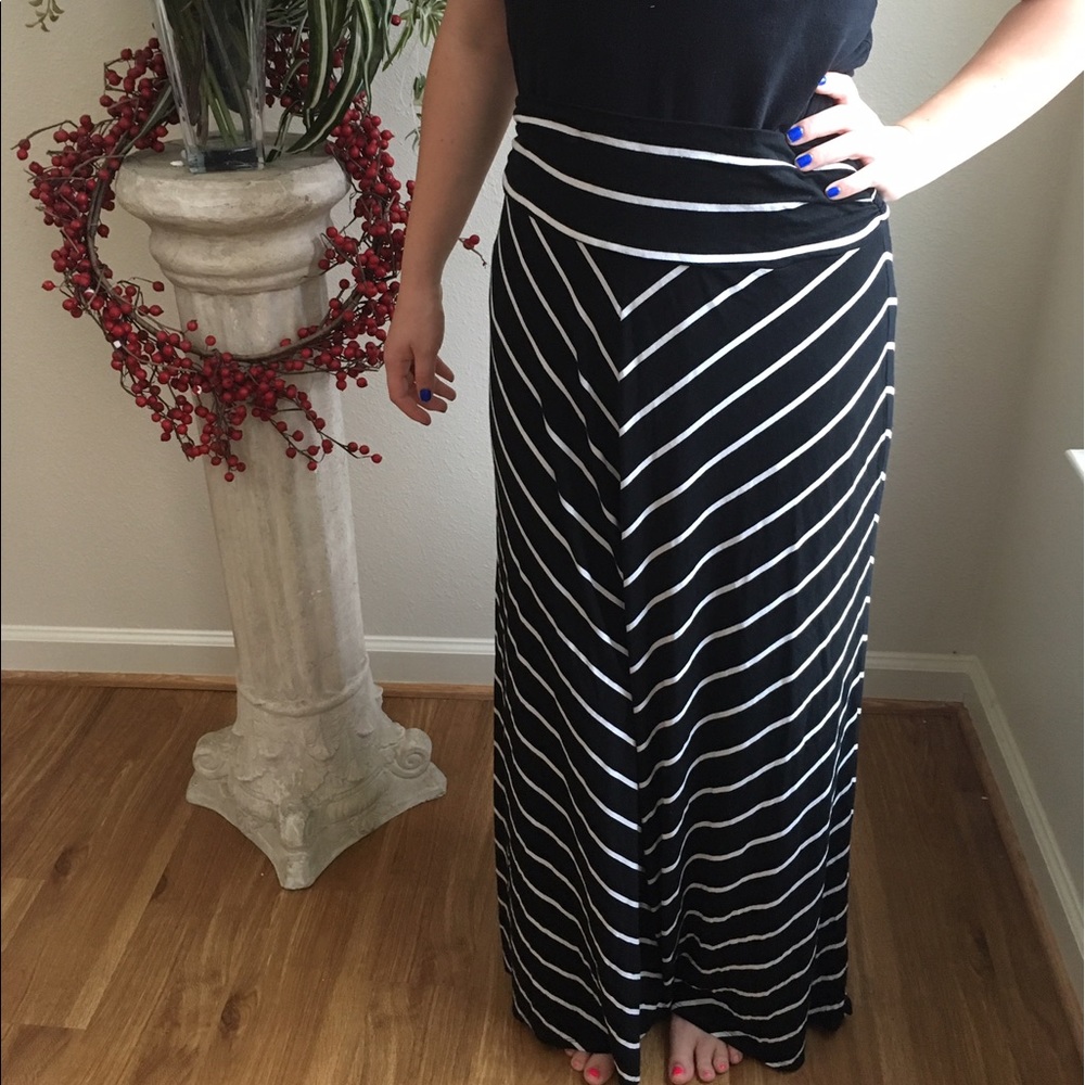 Black and White Maxi
