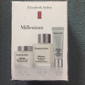 Elizabeth Arden Millennium Set - New!!