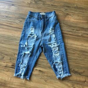 Distressed knee shorts
