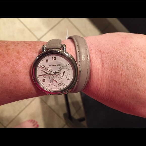 NWT. Michael kors double strap leather