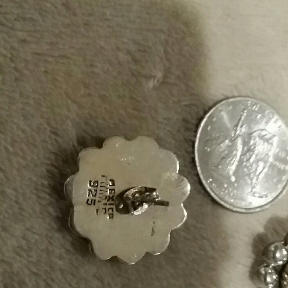 Vintage Signed Sterling Mexico Flower Earrings - Picture 4 of 4