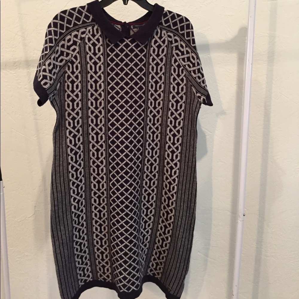 Tommy Hilfiger shirt serve sweater dress