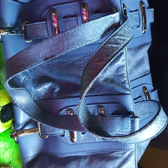 Authentic Balenciaga Chevre perforated bag - Picture 2 of 5