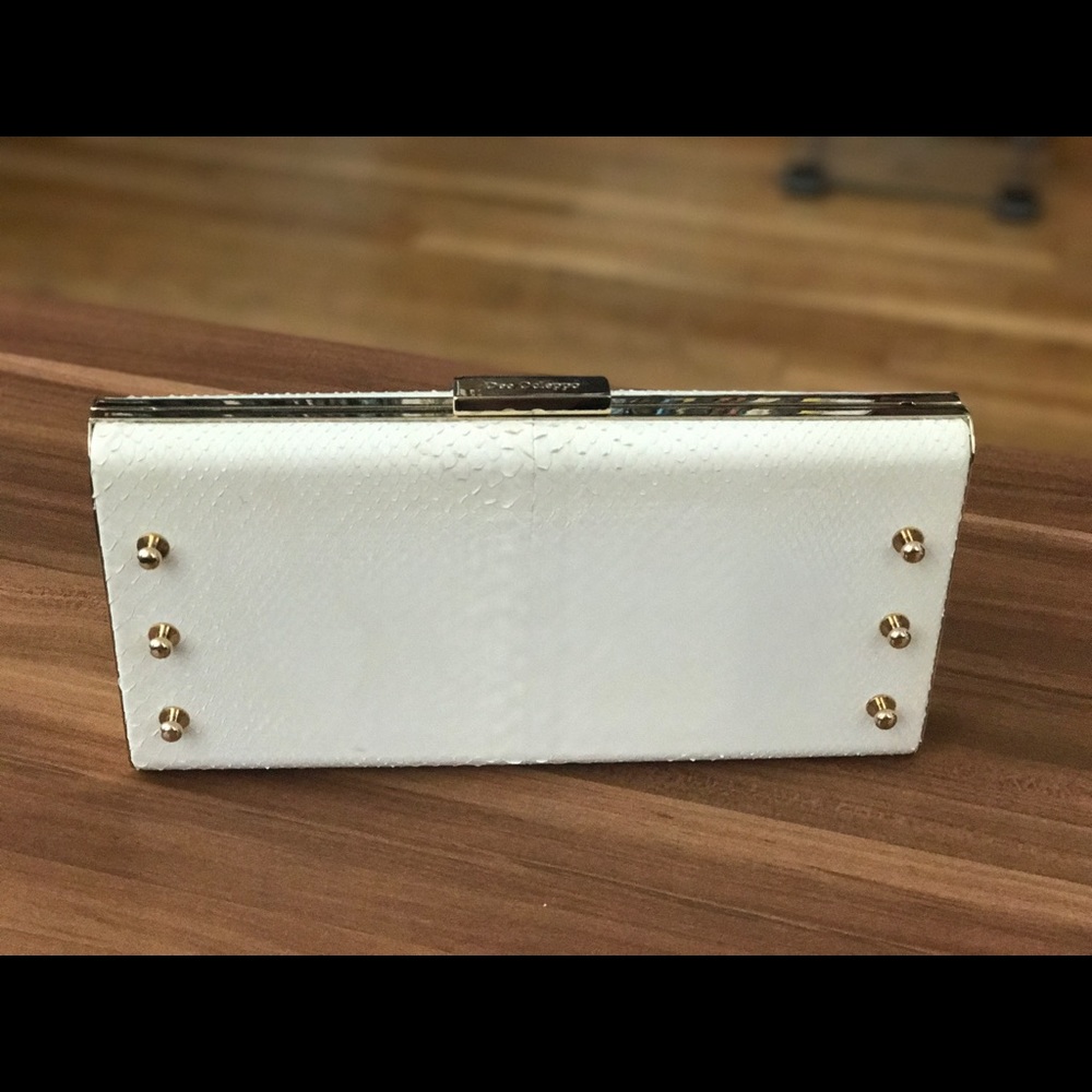 Dee Occlepo clutch.