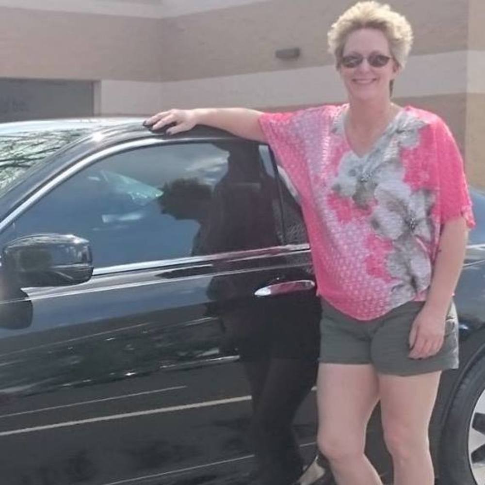 Meet your Posher, Leslie