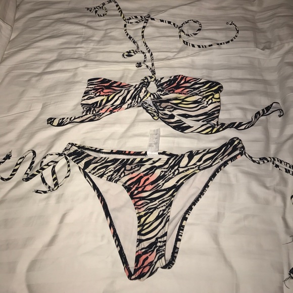 Jennifer two piece swimsuit - Picture 1 of 1