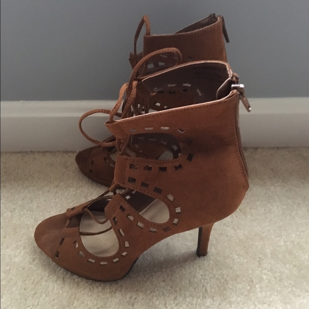 Open toe heels - Picture 3 of 5
