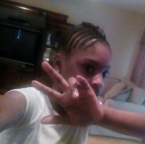 Meet your Posher, Destinee