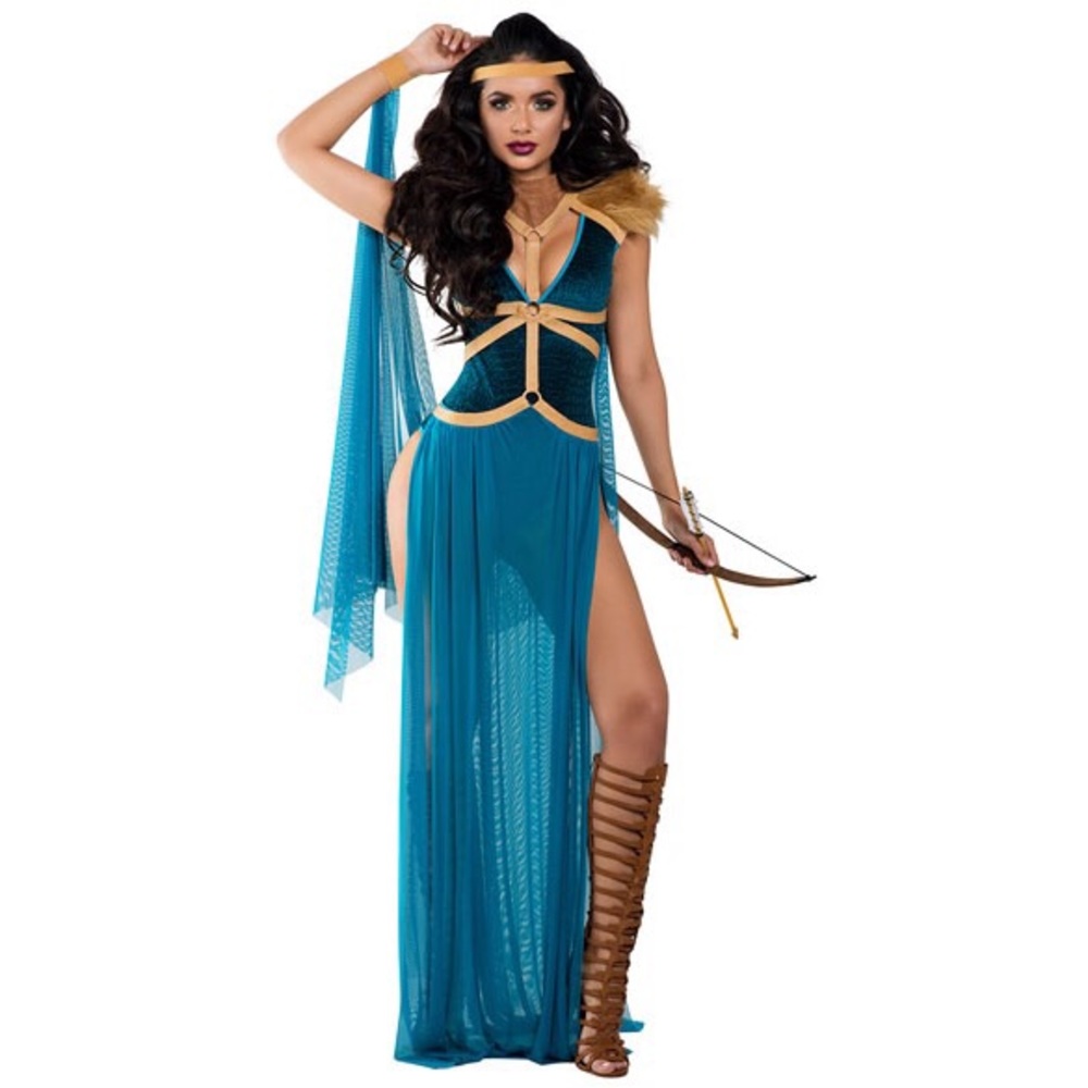 Maiden of the Throne / Khaleesi Costume / Cosplay