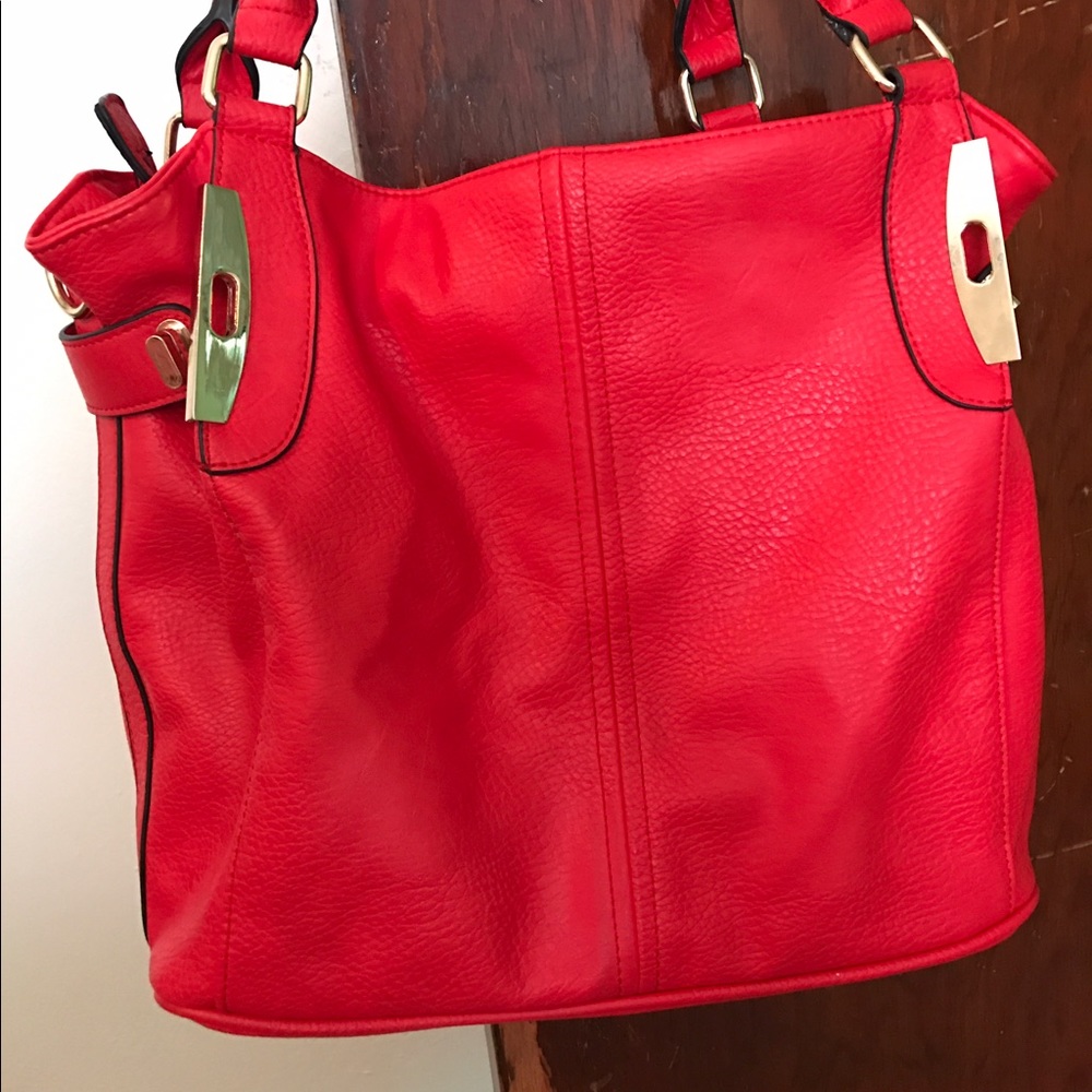 Red leather shoulder bag