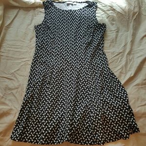 Adorable black and white dress