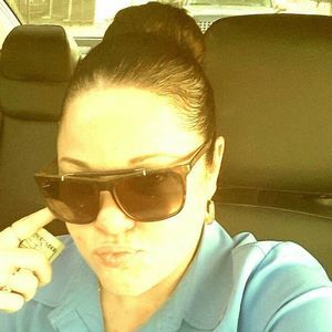 Meet your Posher, Carrie