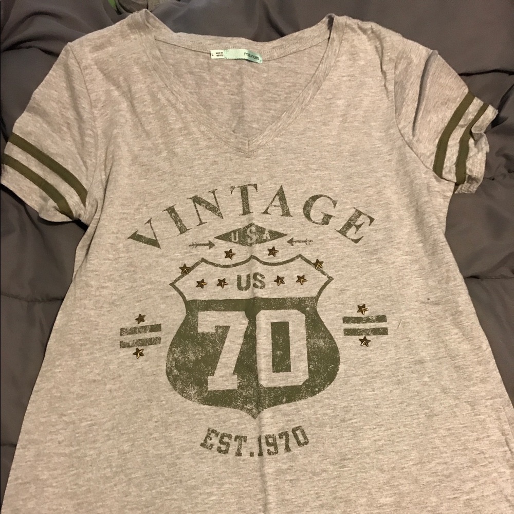 Large maurices t-shirt