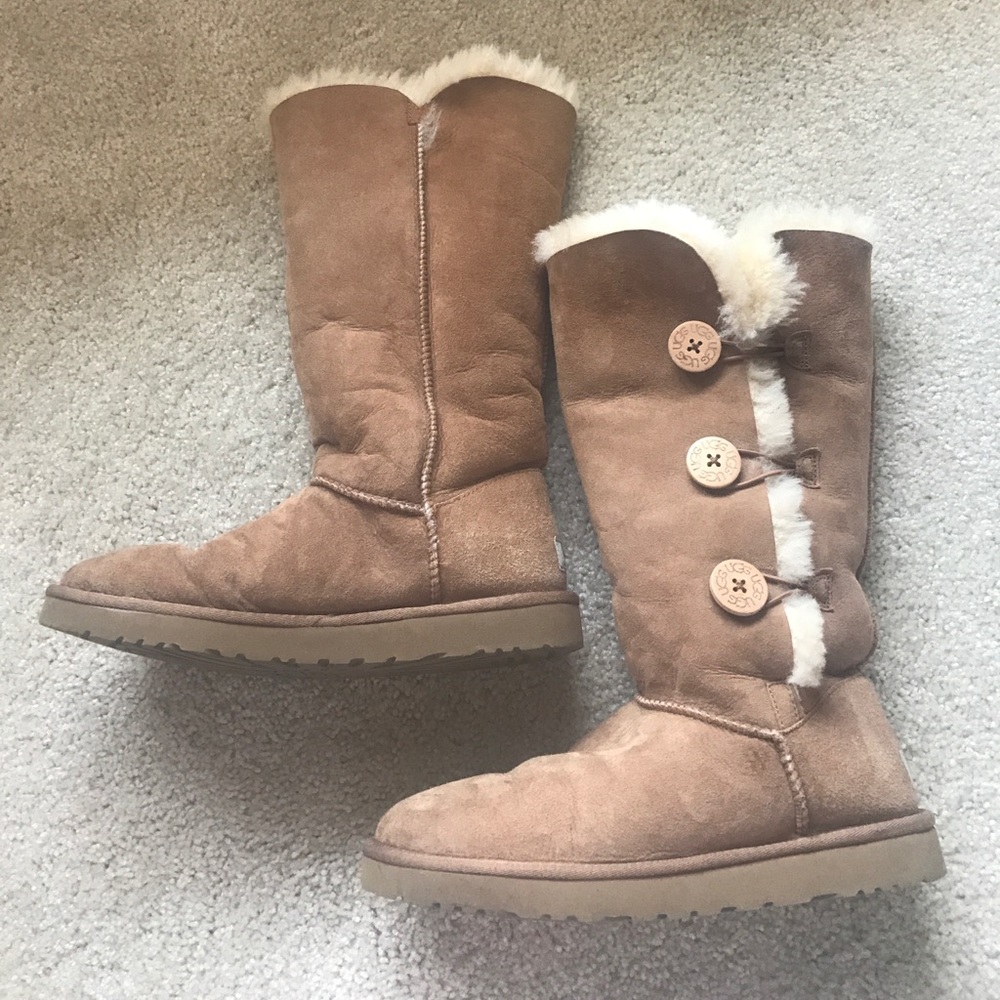 Ugg classic boots