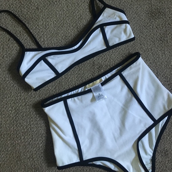 Micheal Kors WHITE Swim - Picture 2 of 8