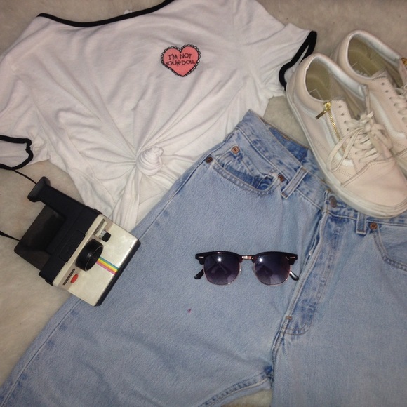 I'm not your doll embroidered shirt - Picture 2 of 4