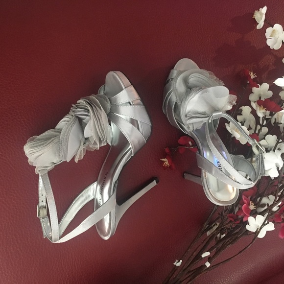 Audrey Brooke Shoes - Audrey Brooke Gray Heels