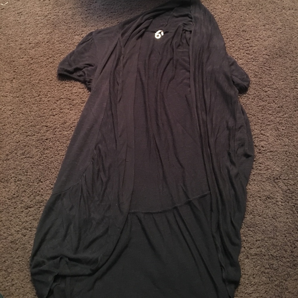 Navy blue short sleeve sweater