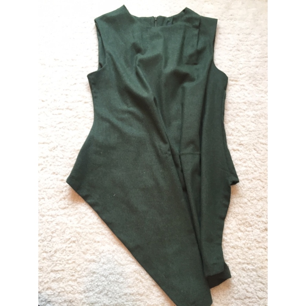 Asymmetrical top- forest green