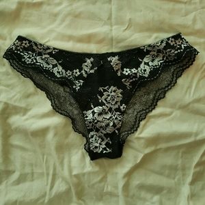 NWOT Black & White Lace Cheekini