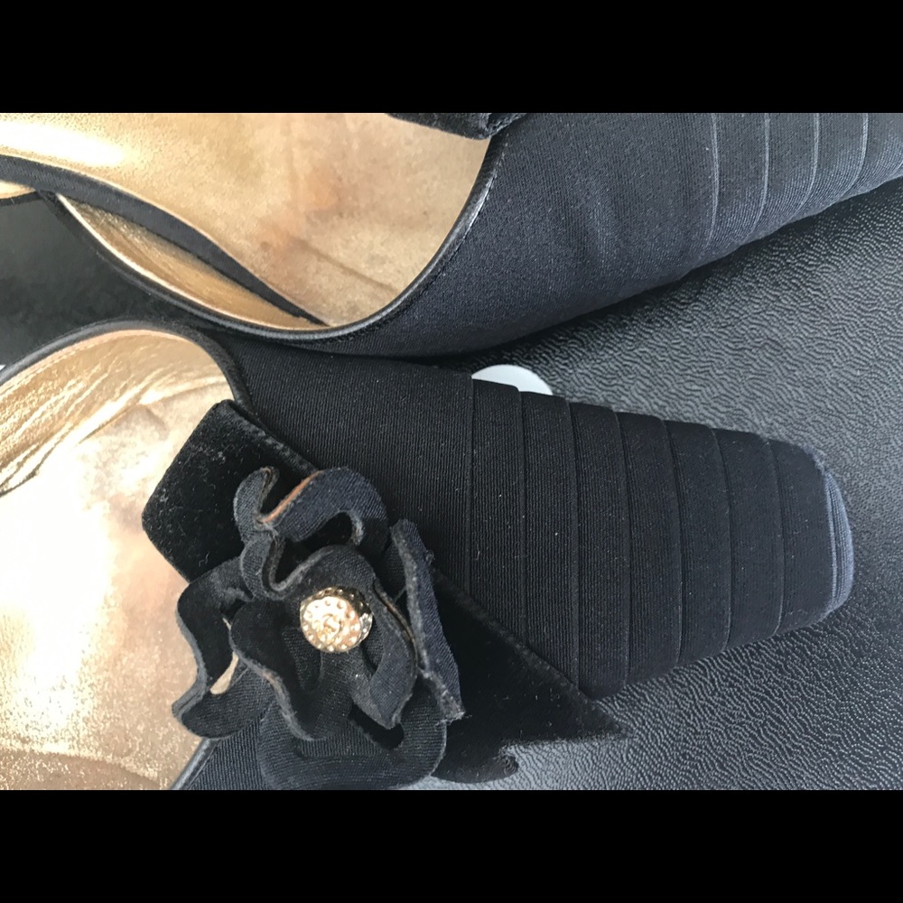 Chanel Fabric shoes with flower detail